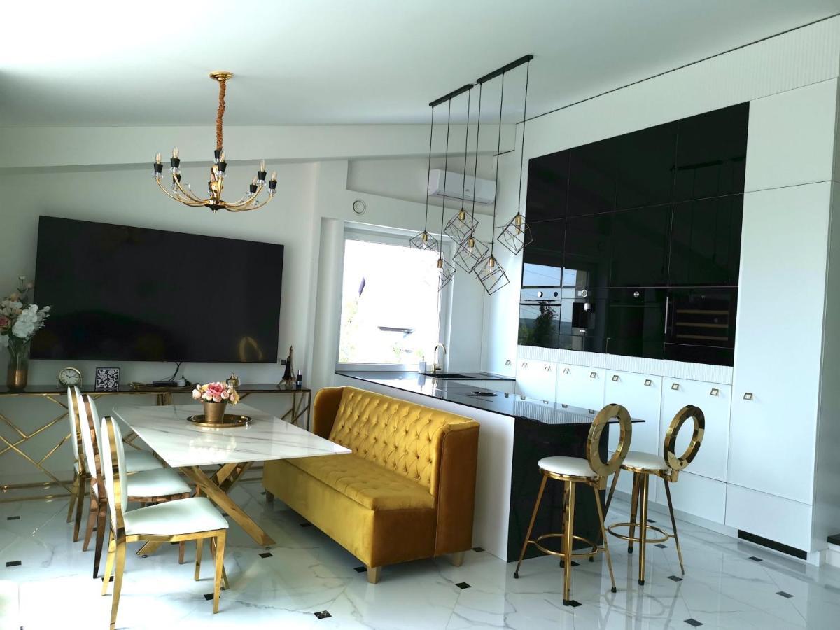Luxury Penthouse With Large Terrace & Panoramic Old Town View Apartman VNO Kültér fotó
